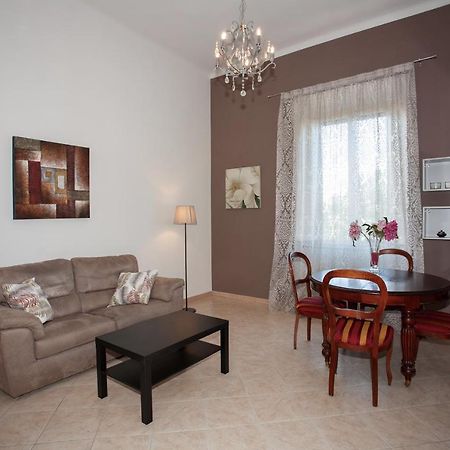 شقة Casa Dafne ليفورنو المظهر الخارجي الصورة