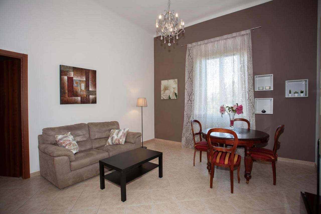 شقة Casa Dafne ليفورنو المظهر الخارجي الصورة